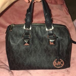 Black purse, Michael kors ,great shape.
